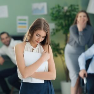 ACOSO LABORAL: QUÉ ES Y CÓMO DENUNCIARLO